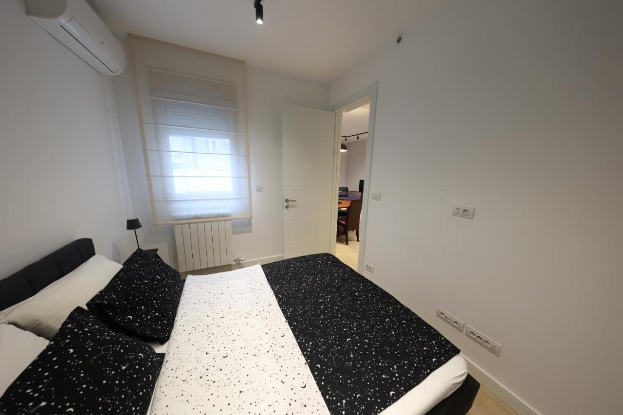 Modern Apartment In The Heart Of Beograd Eksteriør billede