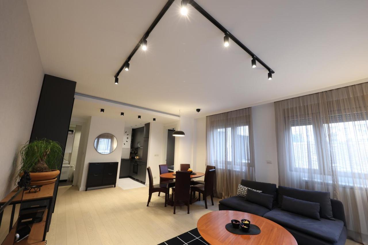 Modern Apartment In The Heart Of Beograd Eksteriør billede